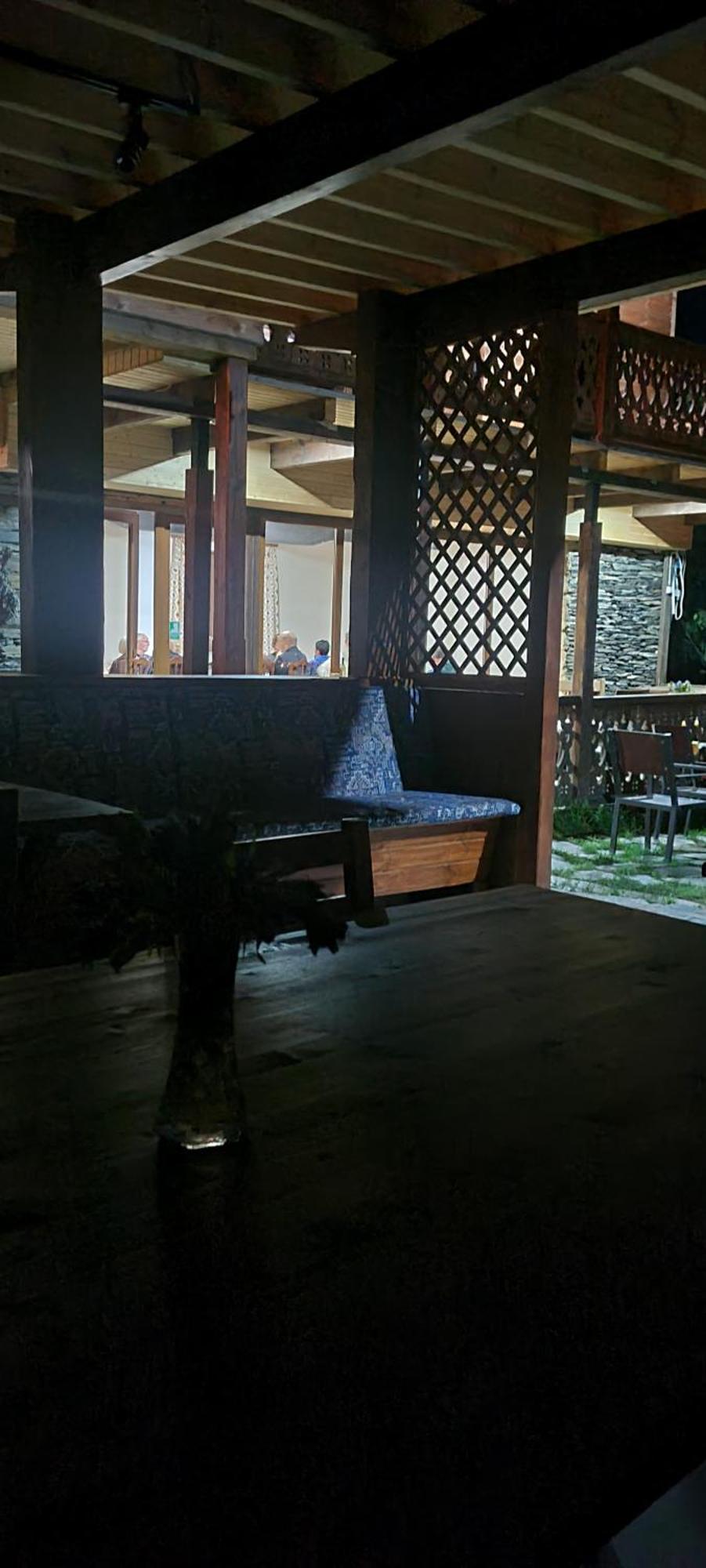 Guest House Shina Omalo Exteriör bild