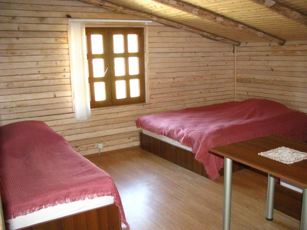 Guest House Shina Omalo Rum bild