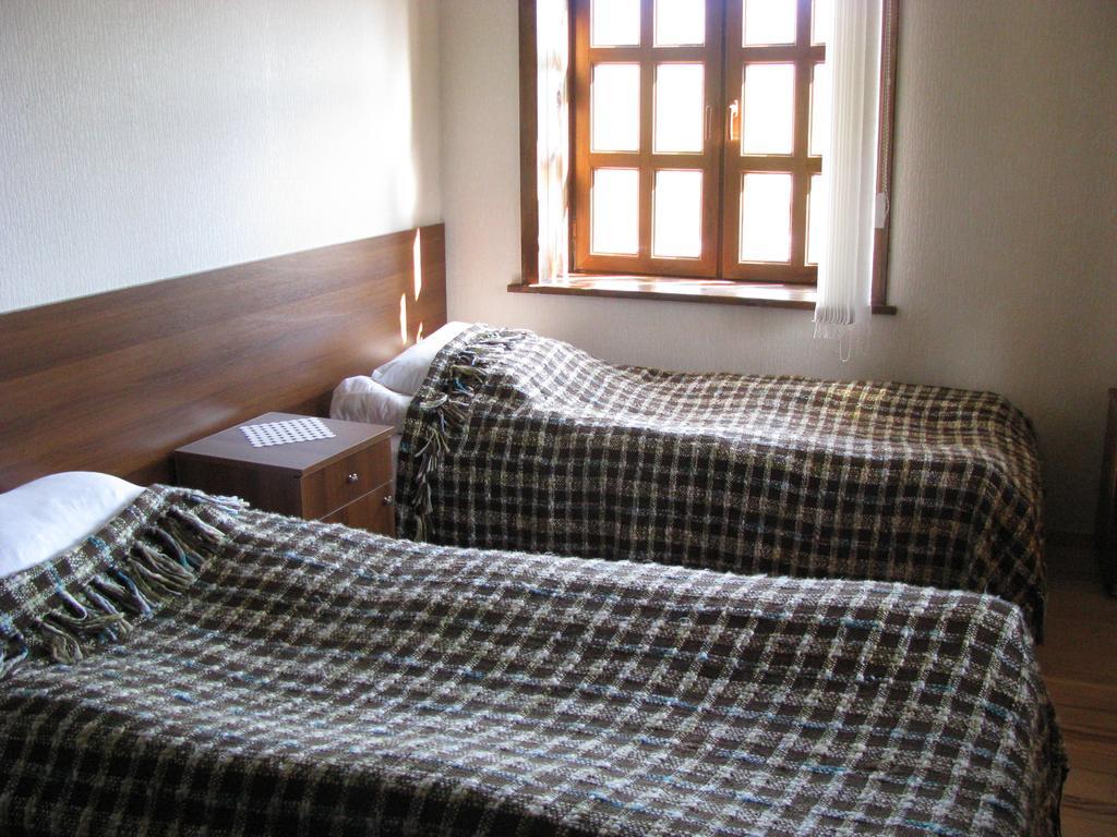 Guest House Shina Omalo Rum bild